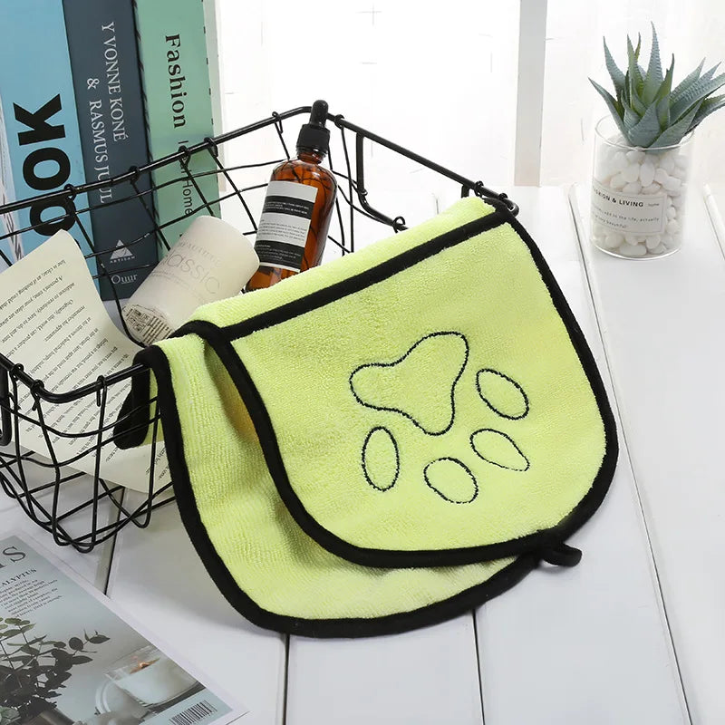 Quick-Dry Pet Towel – Soft, Absorbent Bath Robe for Dogs & Cats