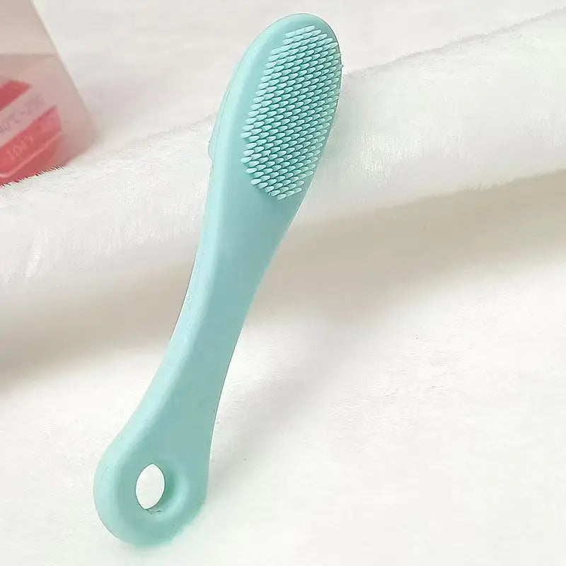 Soft Pet Finger Toothbrush – Eye & Tear Stain Cleaning Brush for Dogs & Cats
