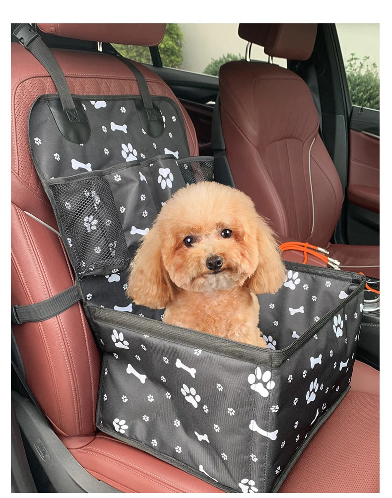 Durable Dog Car Booster Seat with Storage Pockets – Scratch-Proof Front Seat for Small & Medium Dogs