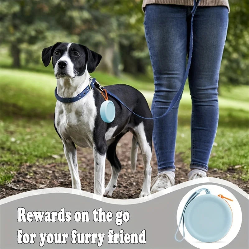 Waterproof Silicone Dog Treat Pouch – Training Snack Bag for Outdoor Use